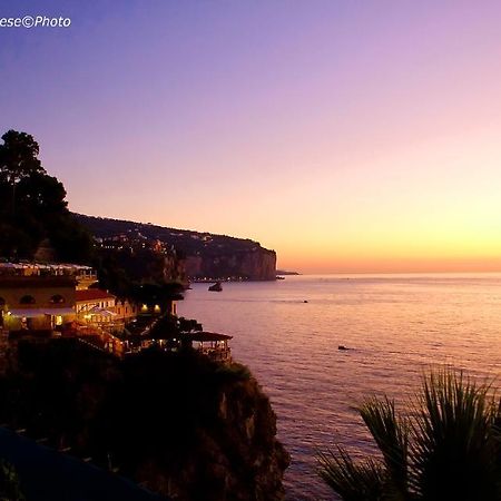 Hotel Scrajo Wellness & Mineral Spa Neapolitan Riviera Екстериор снимка
